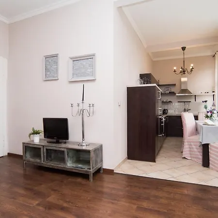Anna Apartmán *